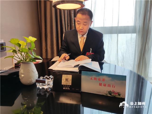 local5b6cb155e3e84e1f8023b7eed4251146