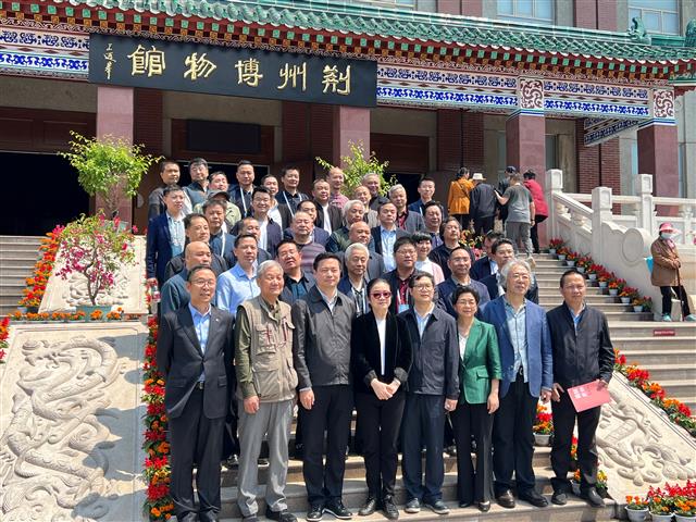 local4b116ec8b4594c2b81e0b8ac7f14c403