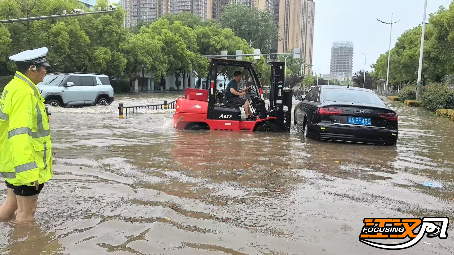 正在上传...