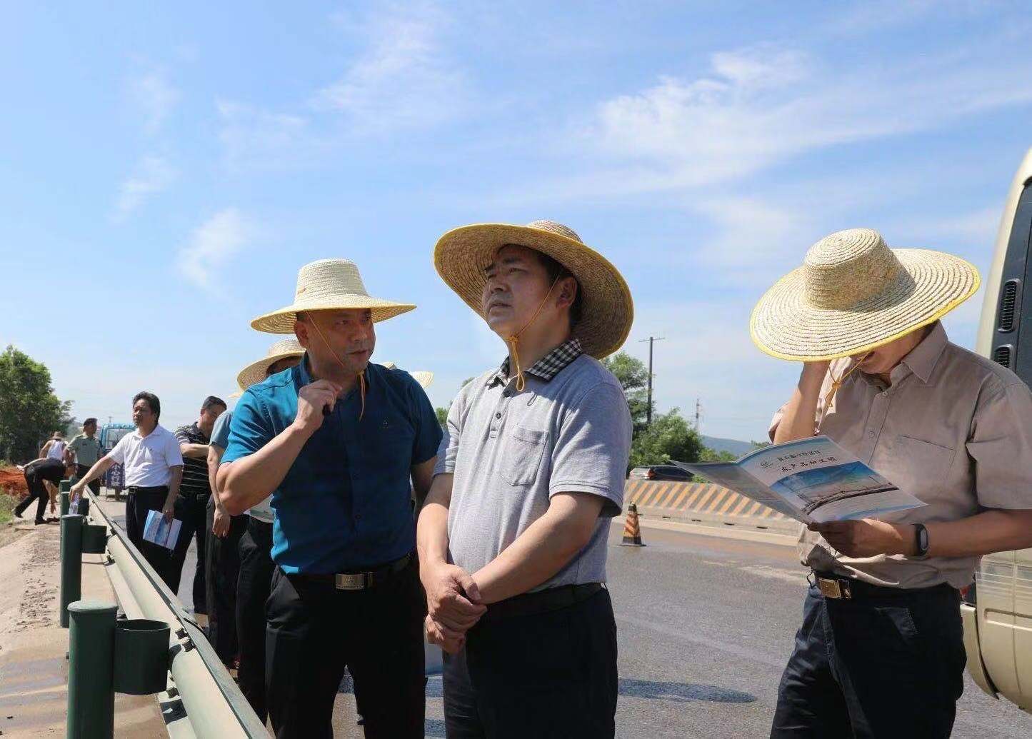 郝胜勇赴黄石临空经济区61还地桥镇调研