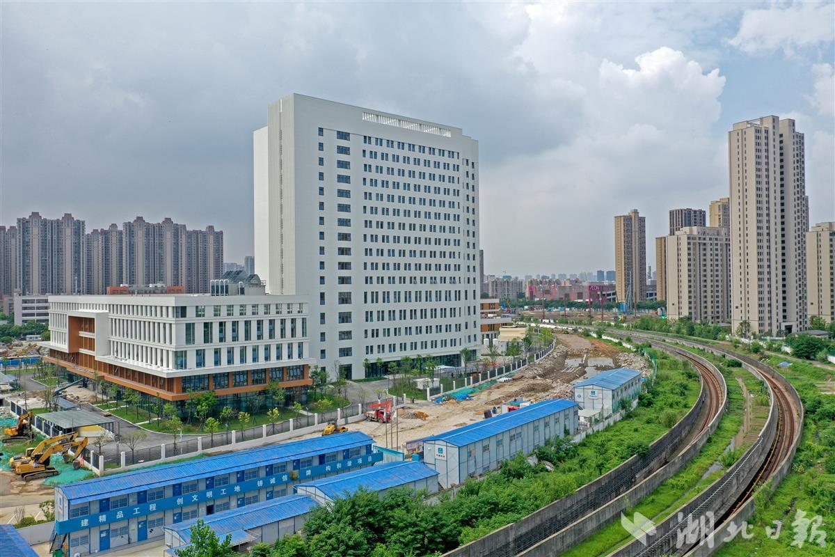 【热点关注】武汉市第四医院常青院区常青花园综合医院年底投用