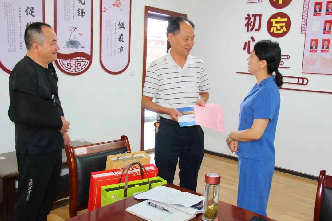 林晓英走访慰问高层次人才 _云上浠水