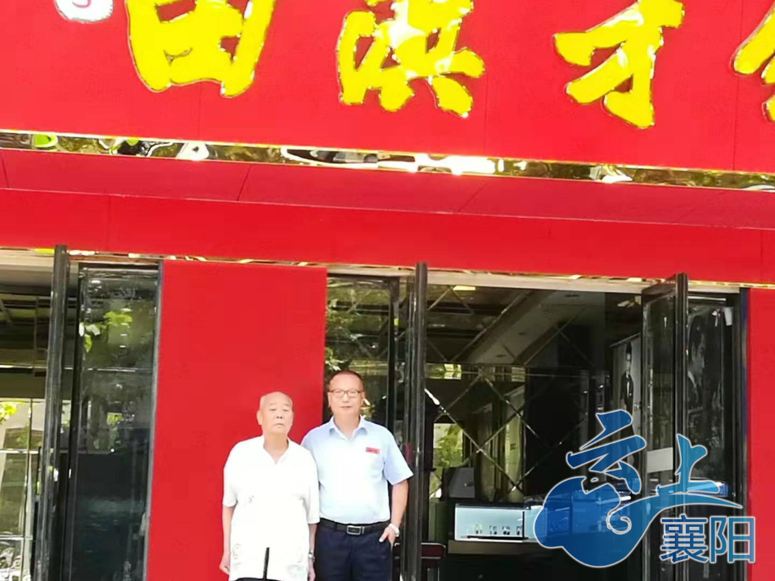 如今,田洪才钟表修理店已经有60年了,现已经发展成为了7家连锁店.