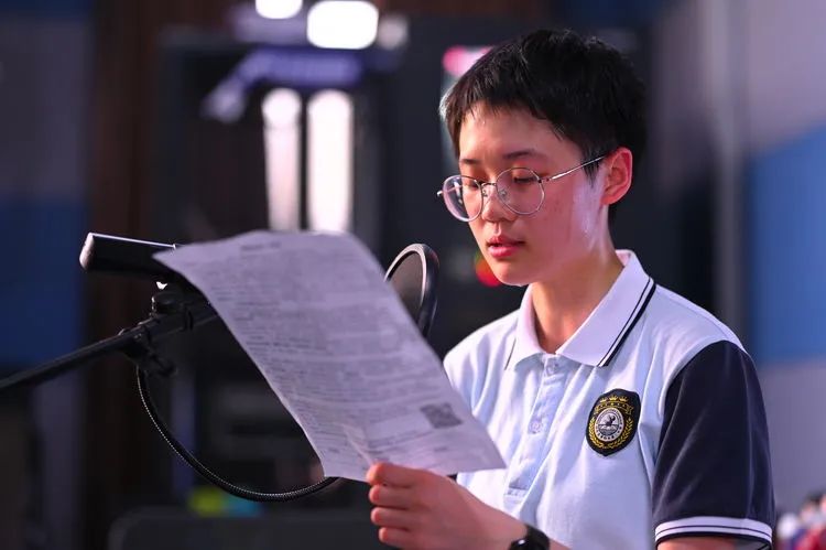 讲好三中故事传递社会正能量襄阳三中校园传媒社在行动