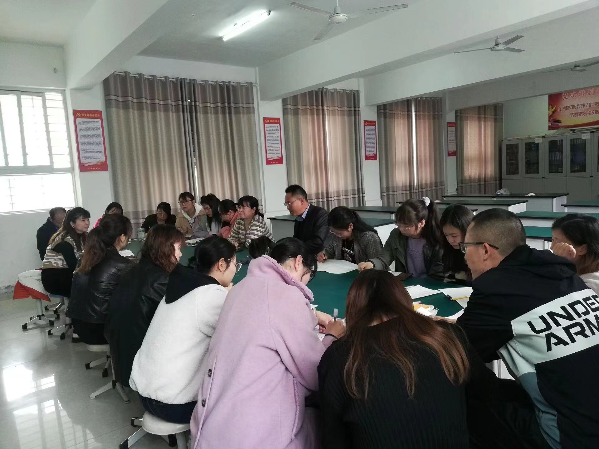襄阳市方圆学校