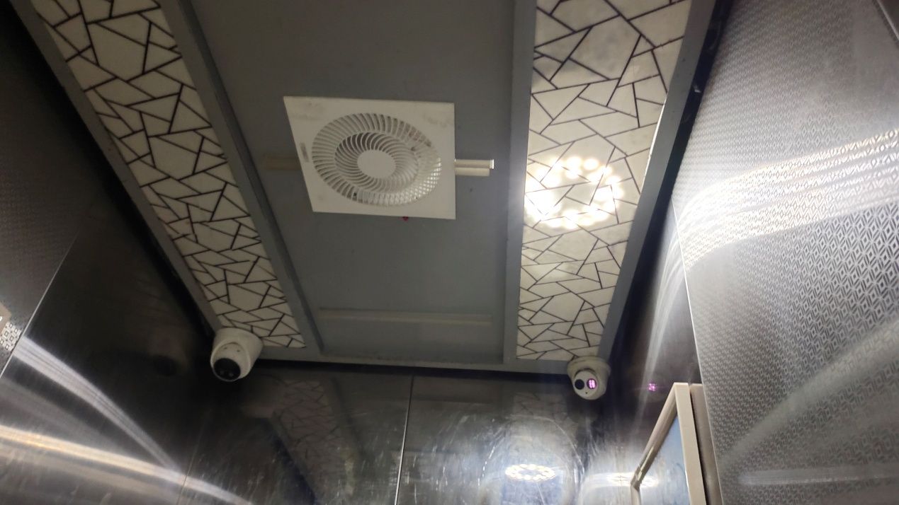 电梯装风扇   为民解烦忧