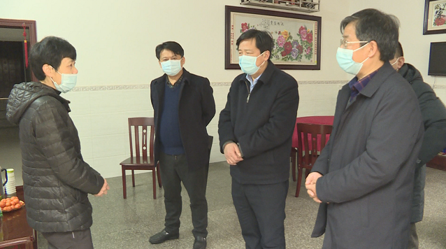 春节前夕 马艳舟走访慰问困难群众