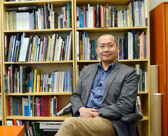 香港西九文化区管理局表演艺术行政总监茹国烈