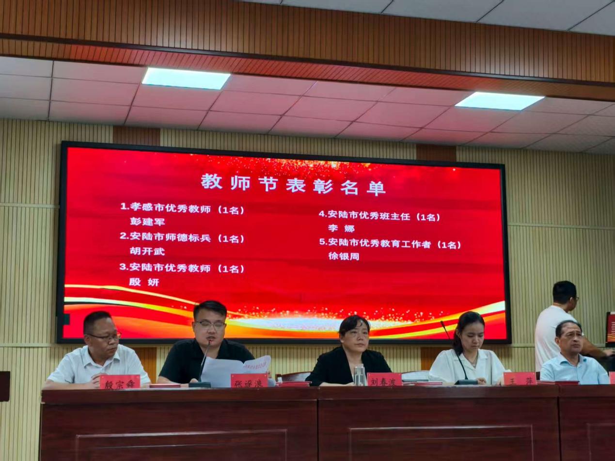 19d275dee475022b1005c2cdfa377bec