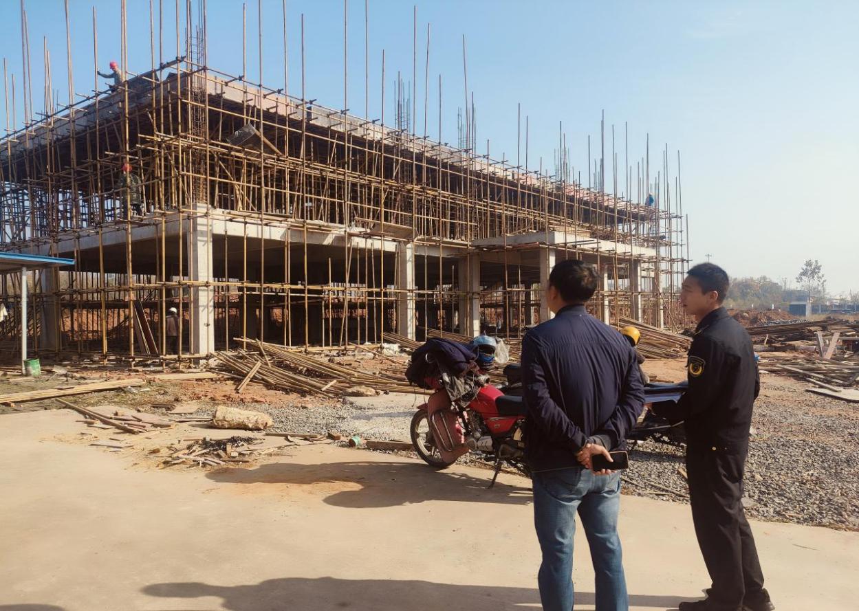 efd881e37e33b1429446a638743c8506