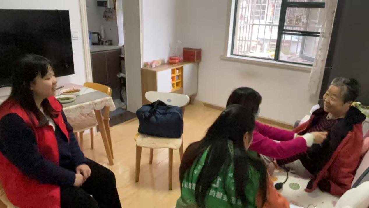 cd49523f9895e5863d7dac796232bd59