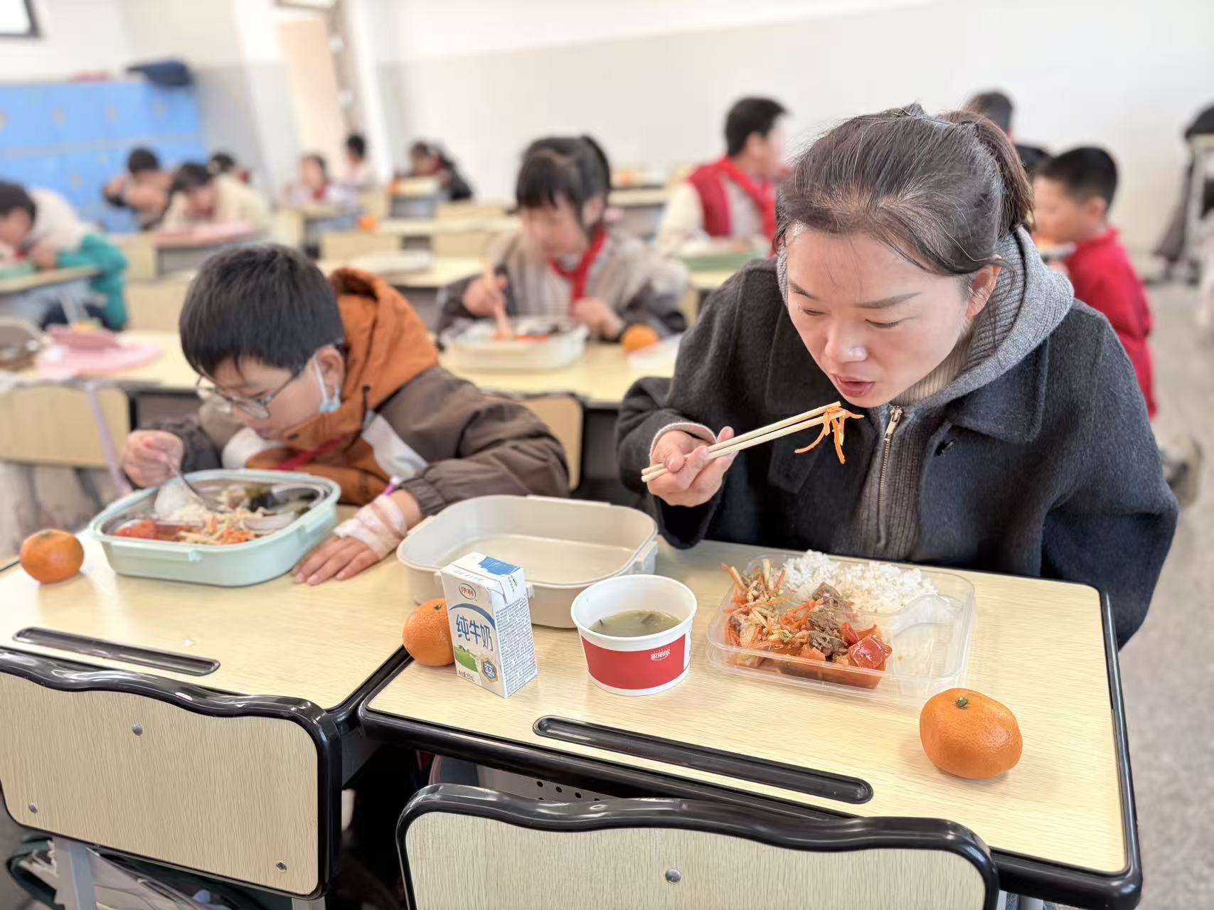 3da4cec6bf591a5af516bbfc6ba2e40e