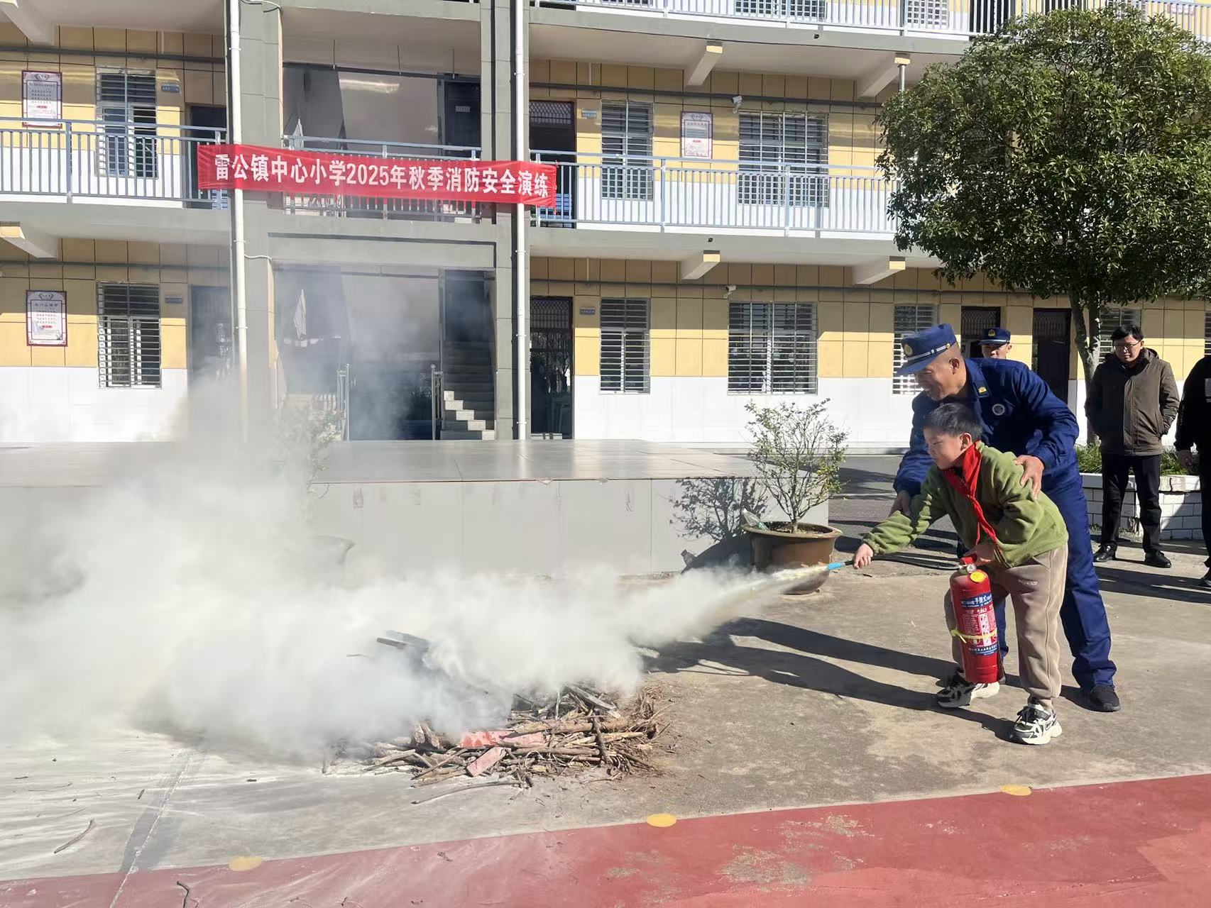 eaf953b9ca66642ebf0f774f6b64f404