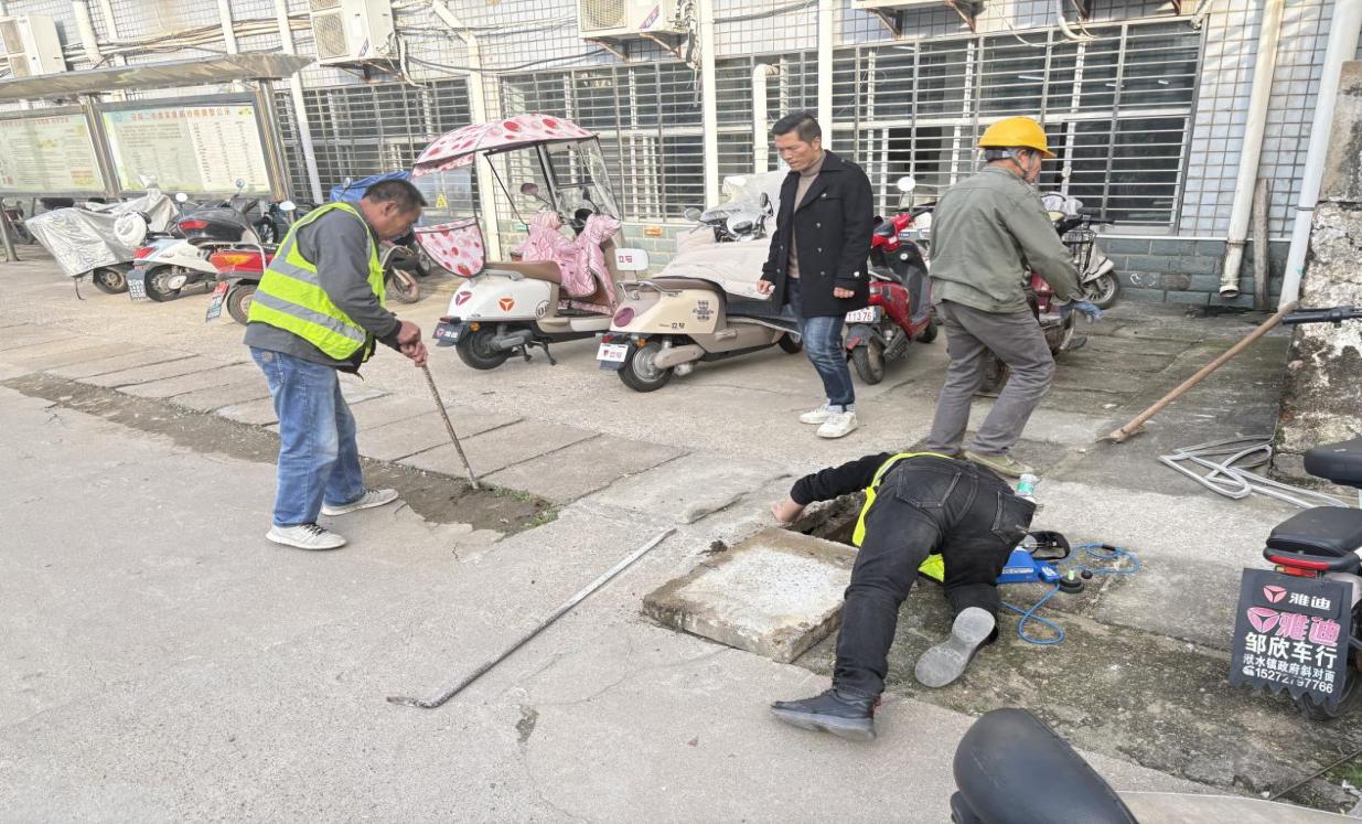 81b40b80826d8e1265c6c9a9cf97f23e