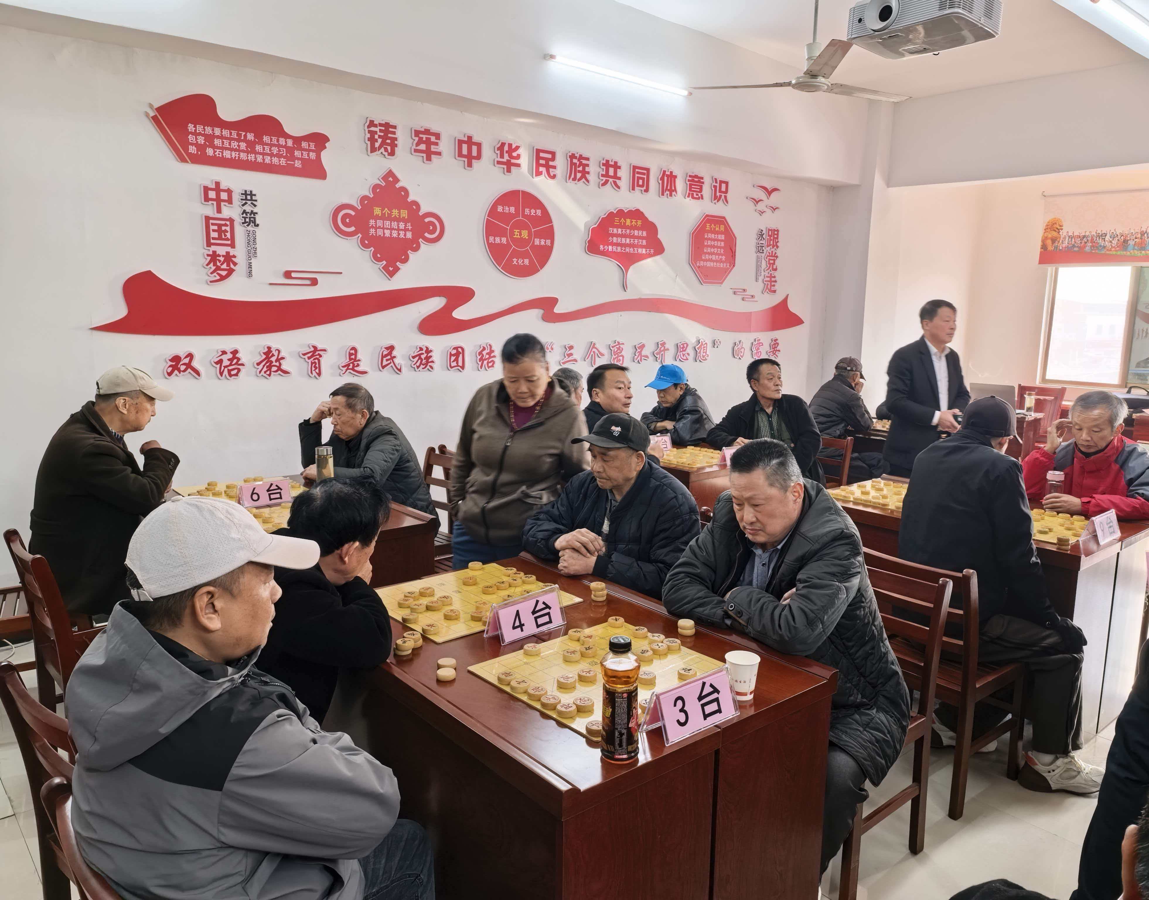 afb0402c1c34eefa8d074576c49595d7