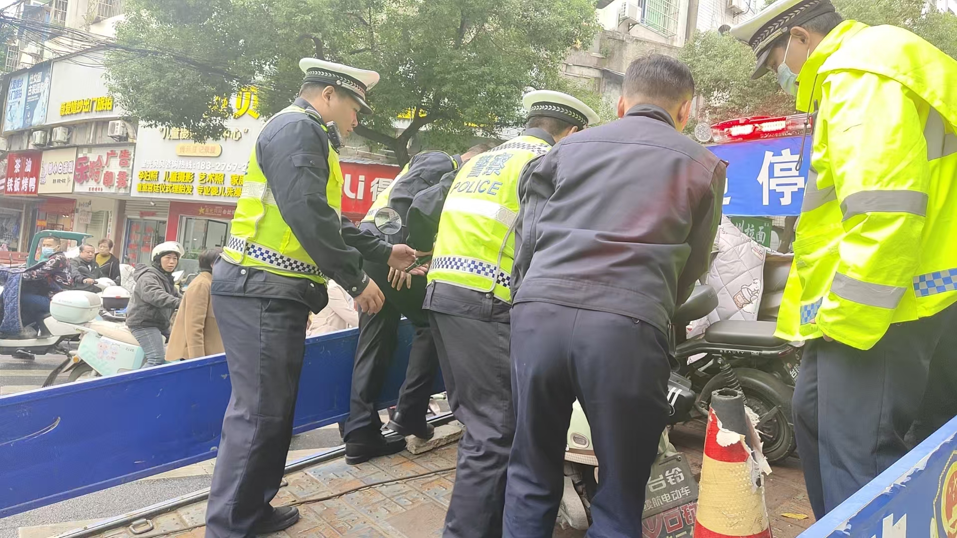 9063bdc09c3f799c07add8d7d88e563f