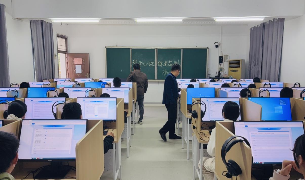 b5f77a55f8149808c4c2719cc1438bd3