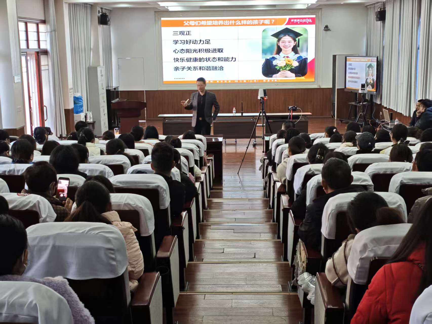 d8c3a7a5bc17b3beed6f02f01632e17