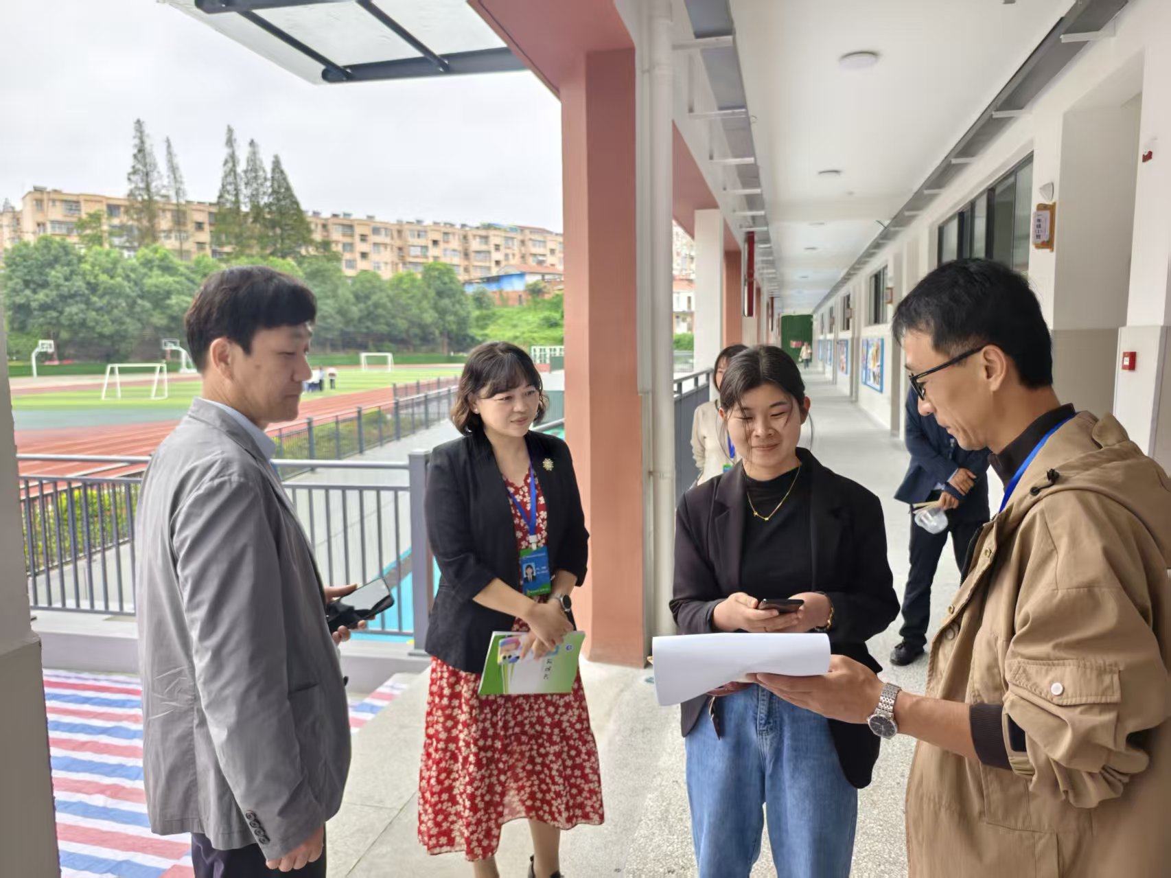 b51f9f1dc34c47ad8d9a9b811ce2038b