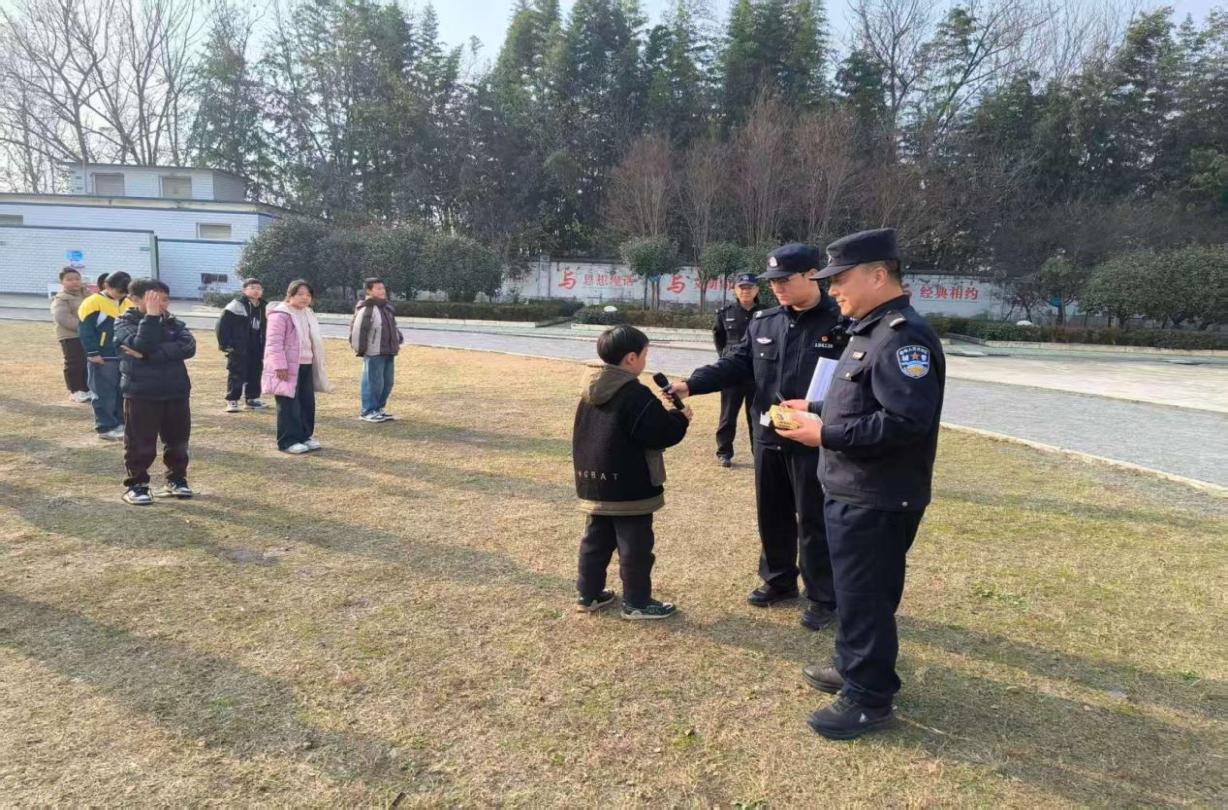 f0d5e14144df9499296477c1b331240