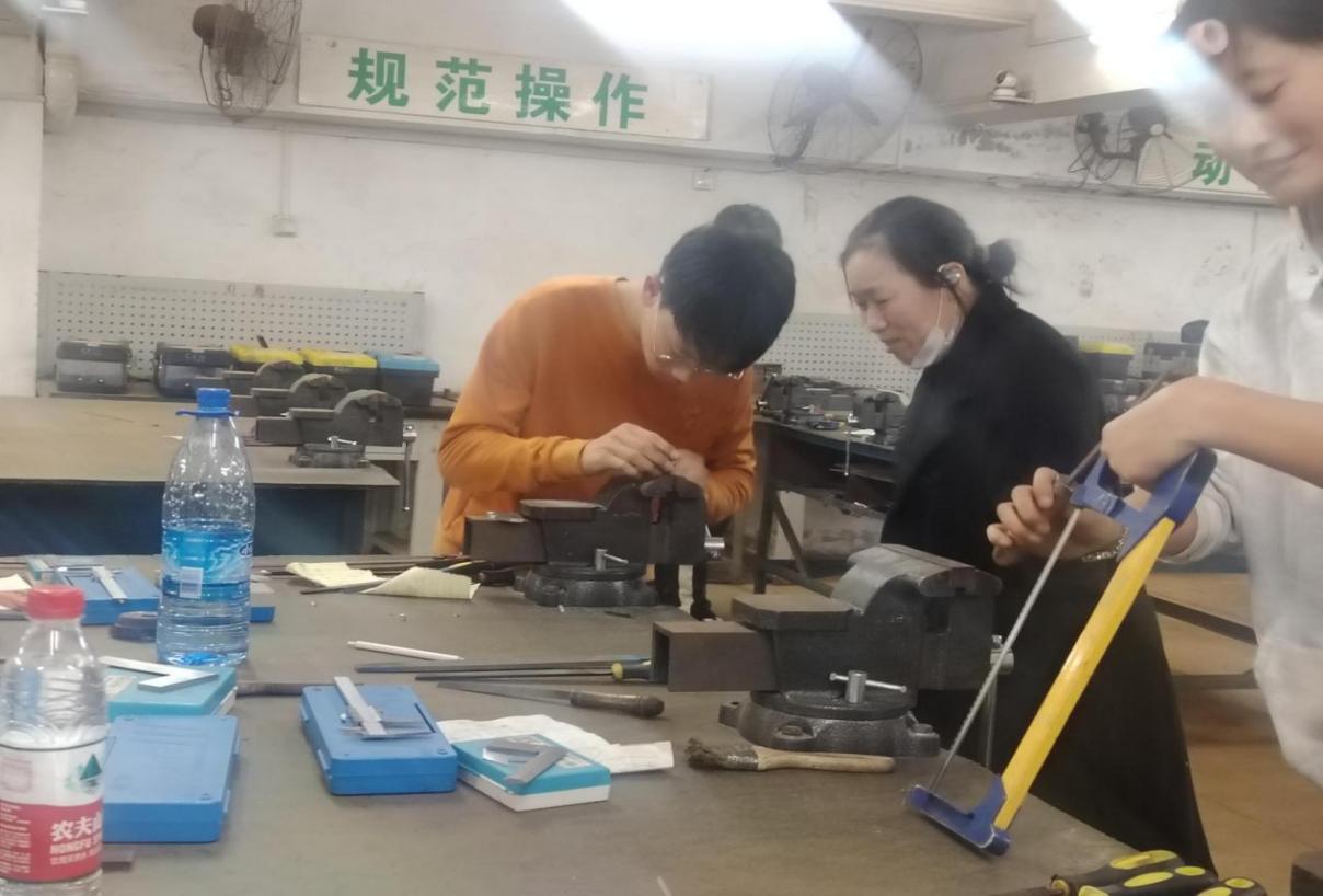 769e881b223ea00d9f30bea4e2cce99e_origin(1)