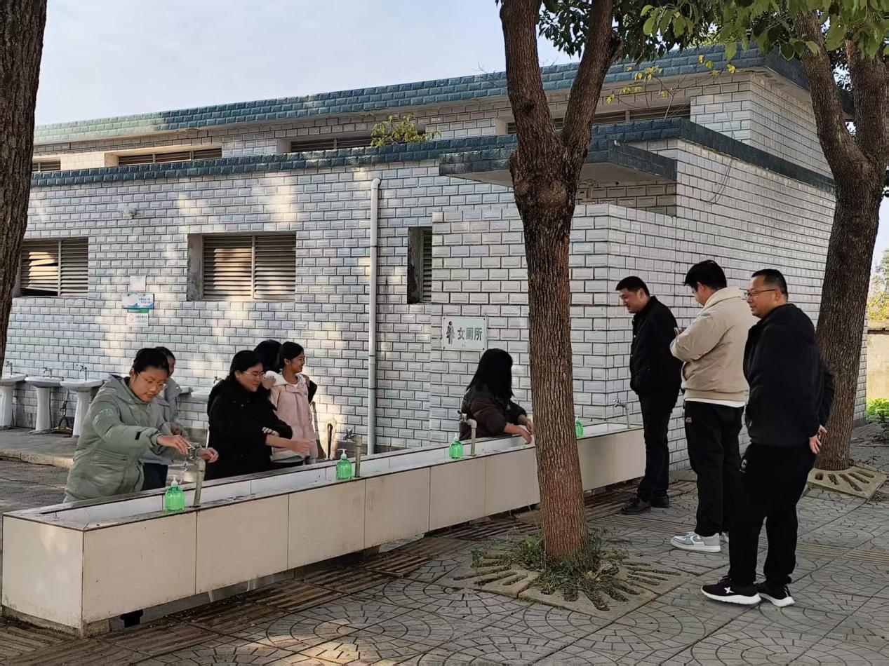 e0c99ff8f6405b4e8e8f2ecc59e5314