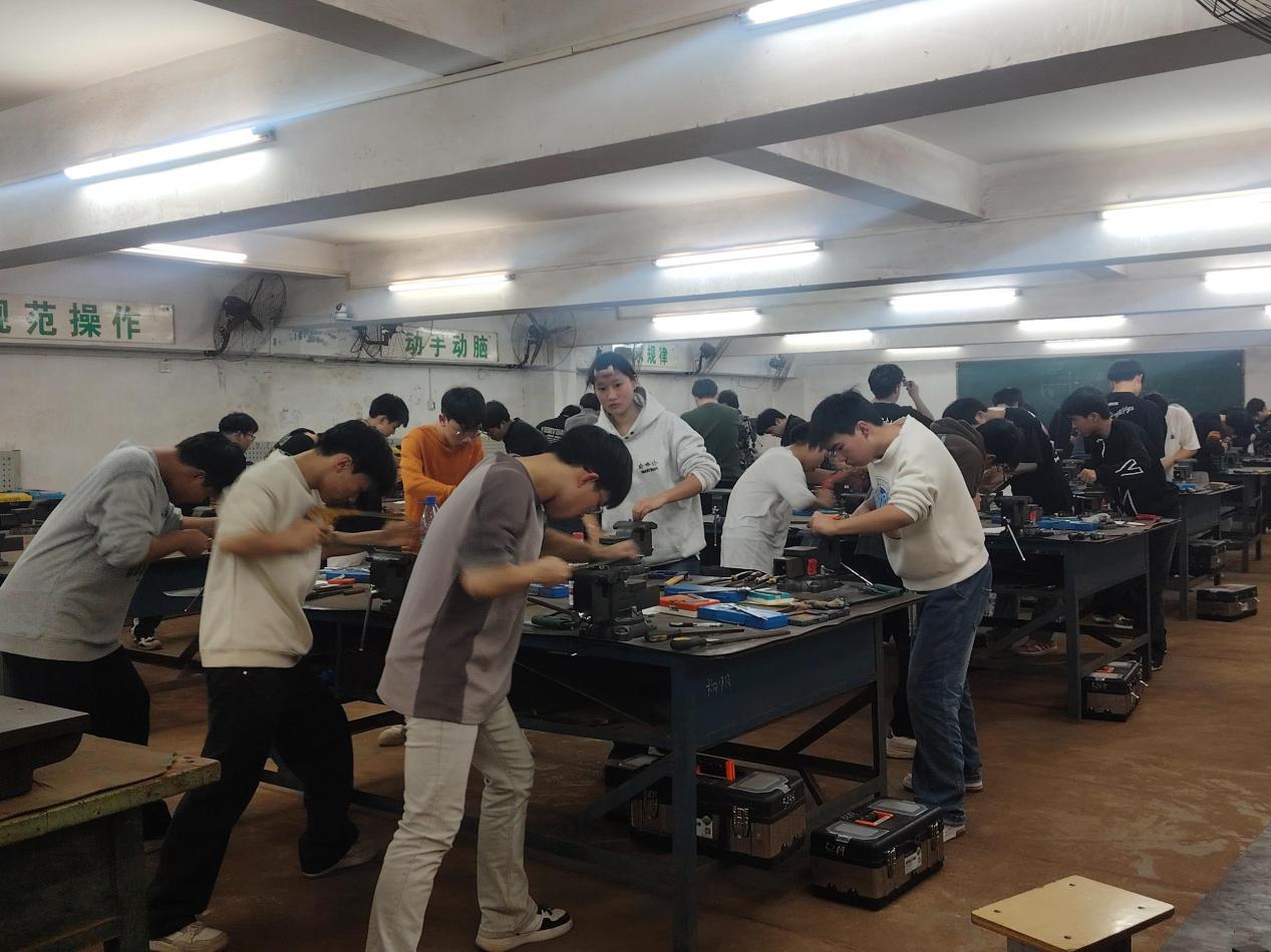 021cef804f03c540539511794d25e687_origin(1)