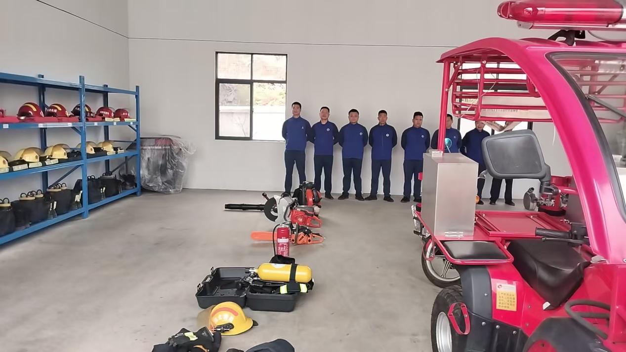 5dd1d586ea6a70b8c8b627533c66e6d