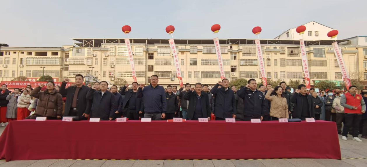 762914f54212f3870755a4e665aa0e83