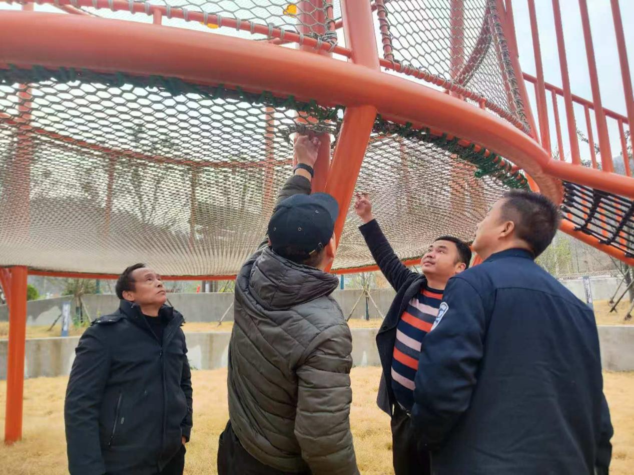 5846f9c19d0c5070853013a765a5bb25