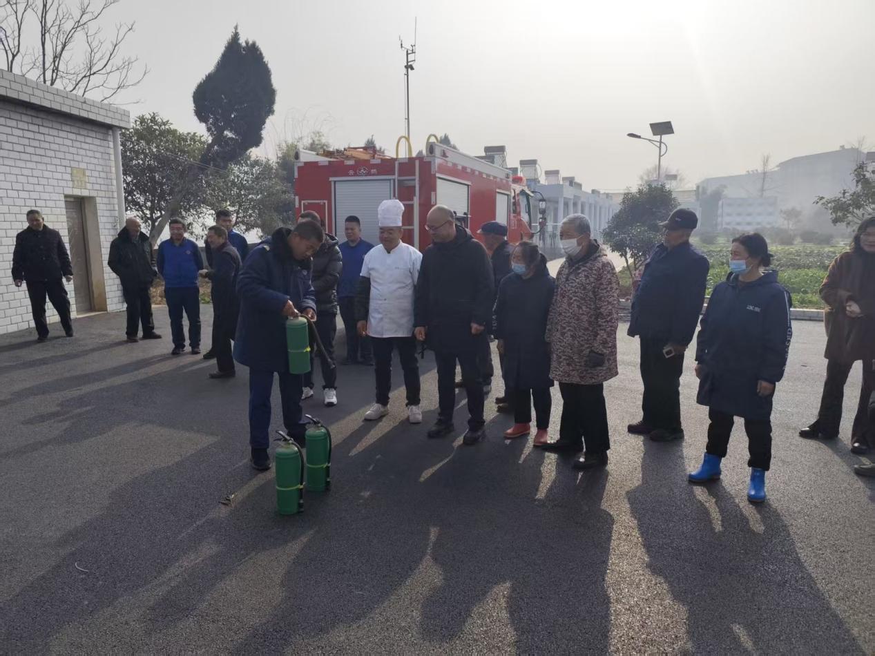 5886dbefdb2a4f32082a2d914438f18