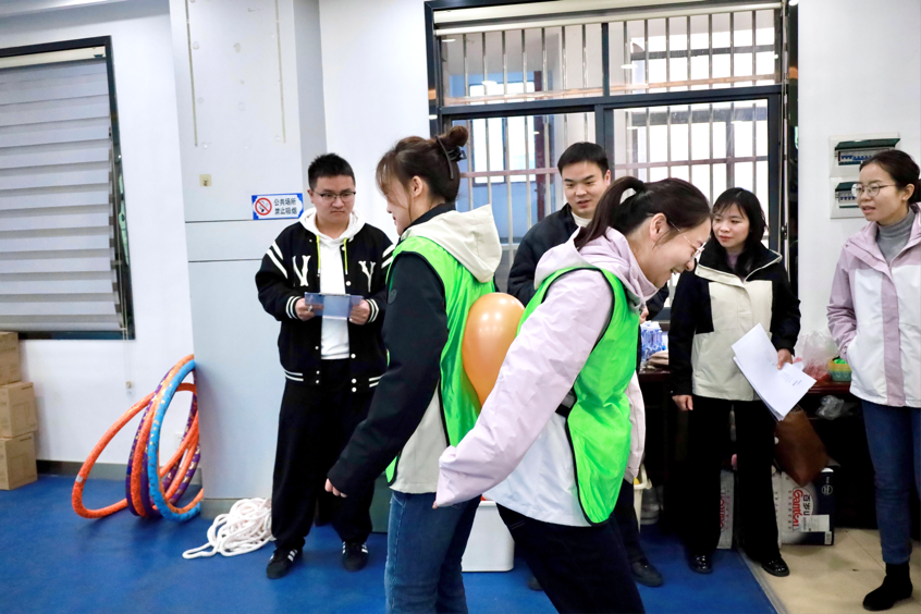 2025-12-22 10:02:15.352000