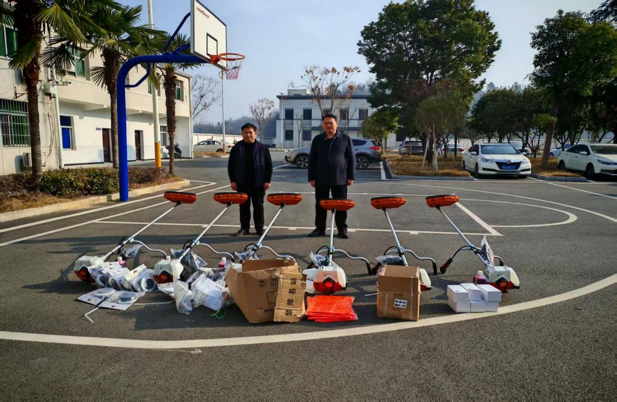 d4f6995679ddf6e1b7a20a19f8a944a7