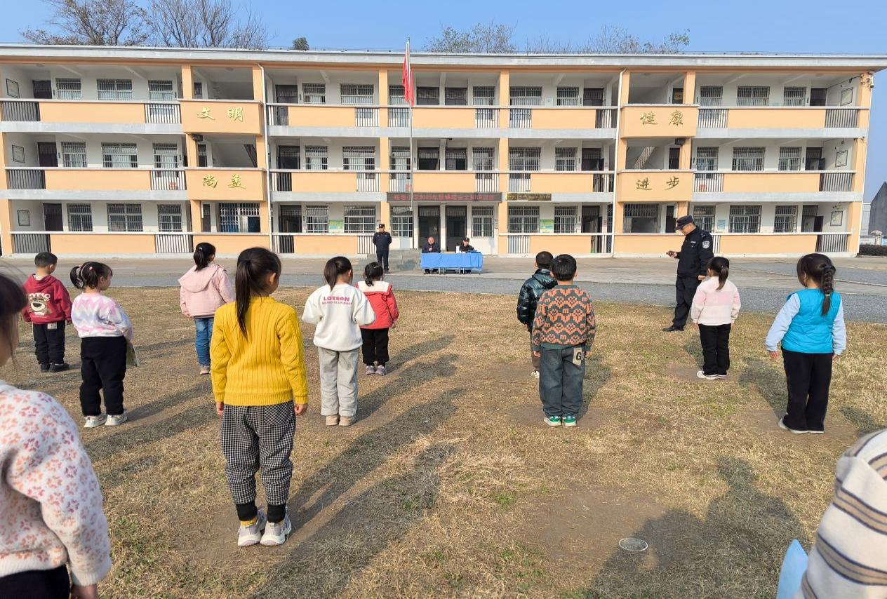 6c3c1aa11e76d0d9f598aa279433c7d