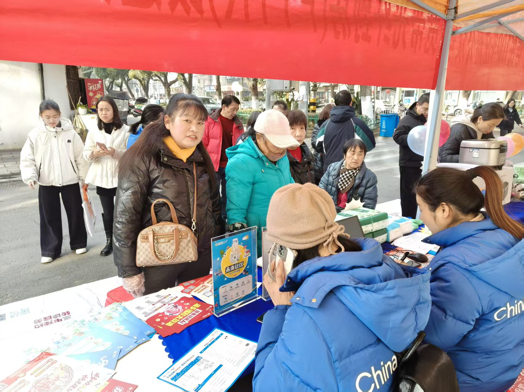 f25b0427f3515c5df6d8f174f1f6af4f