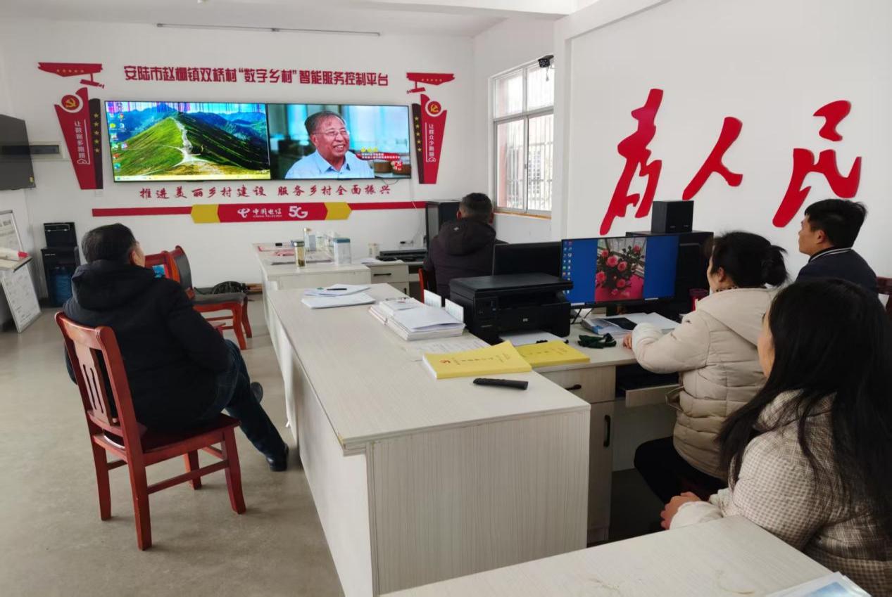 90ff1a7b55d7eb647794d68065de3594