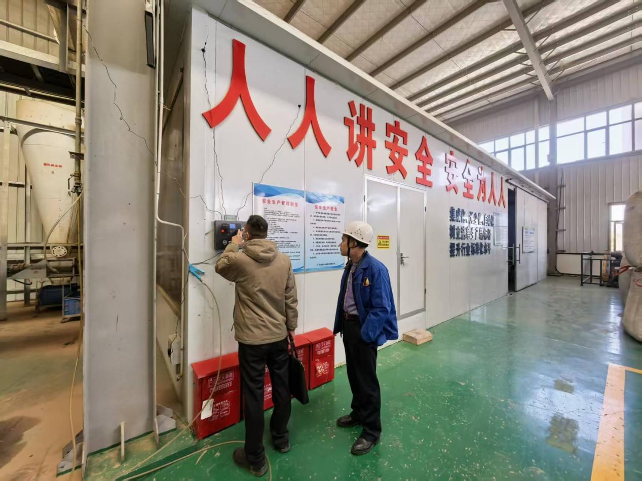 0fa95146360e2f5a656996ac4558e6c