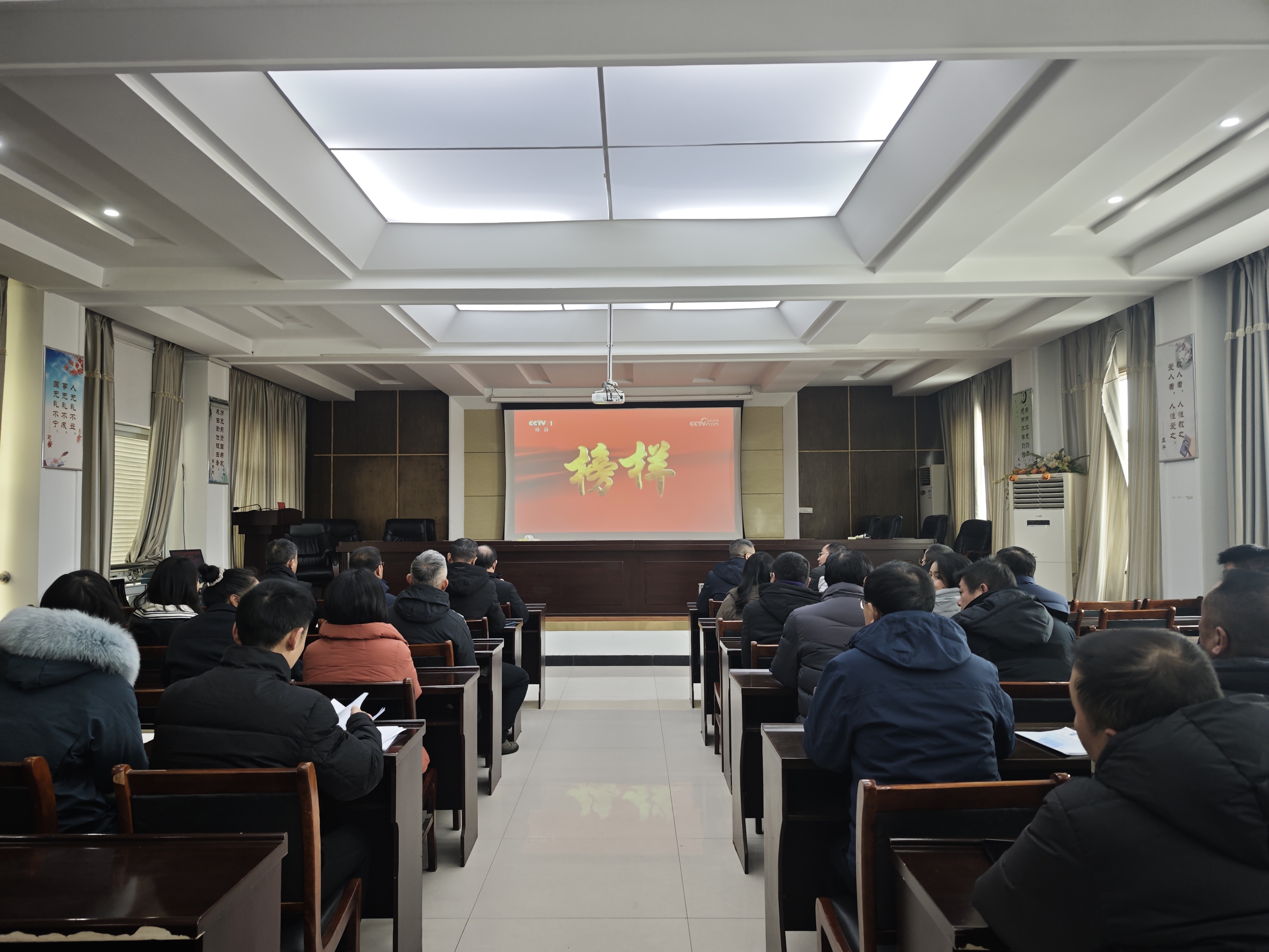 5bf916f4ba93fdae62ca0542fd9cfbdc