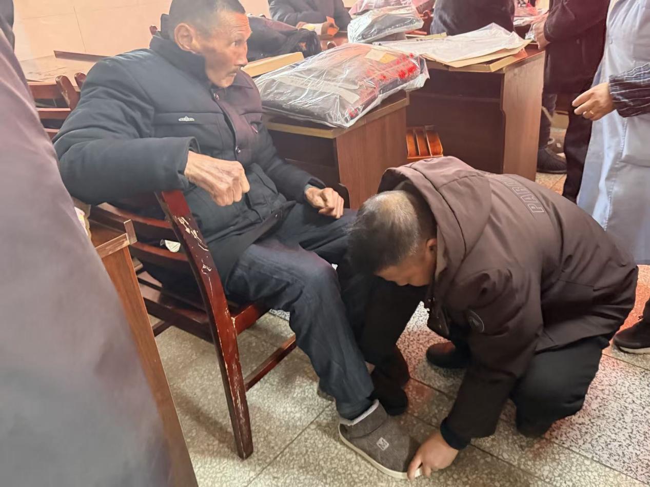 81acd56f74131f8b5ffa90f6a99a58cf