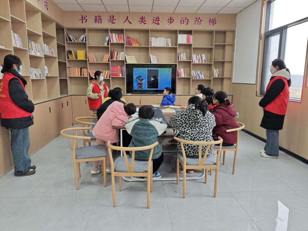 7d0bc586e3a45fb3788c9586d56a6037