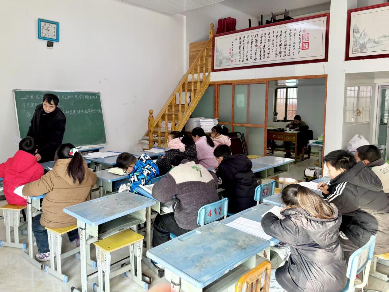 61c6501c1817a2786c22ad6f1eb1f25