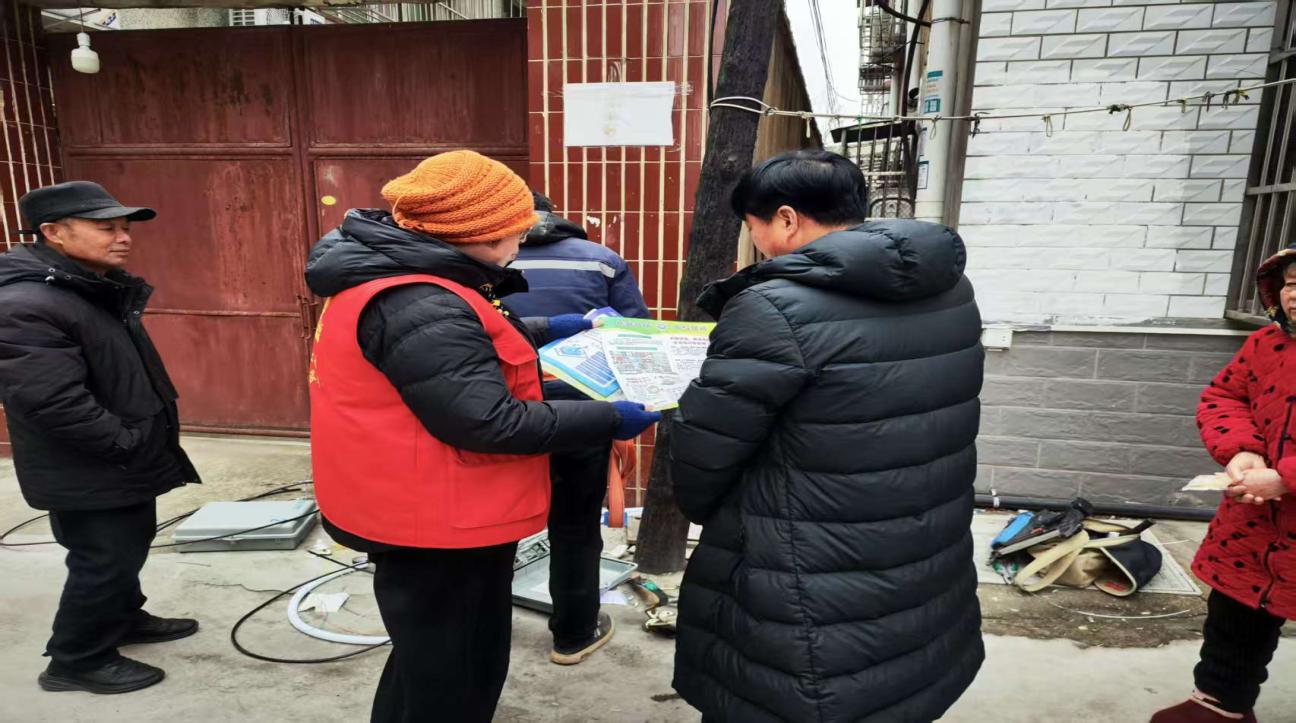 e2e57e33ed044e4289f2cbed9d91816e