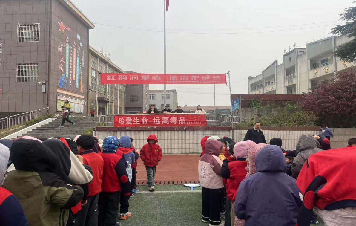 7c5fdb3200521a1adcafb80de3e32945