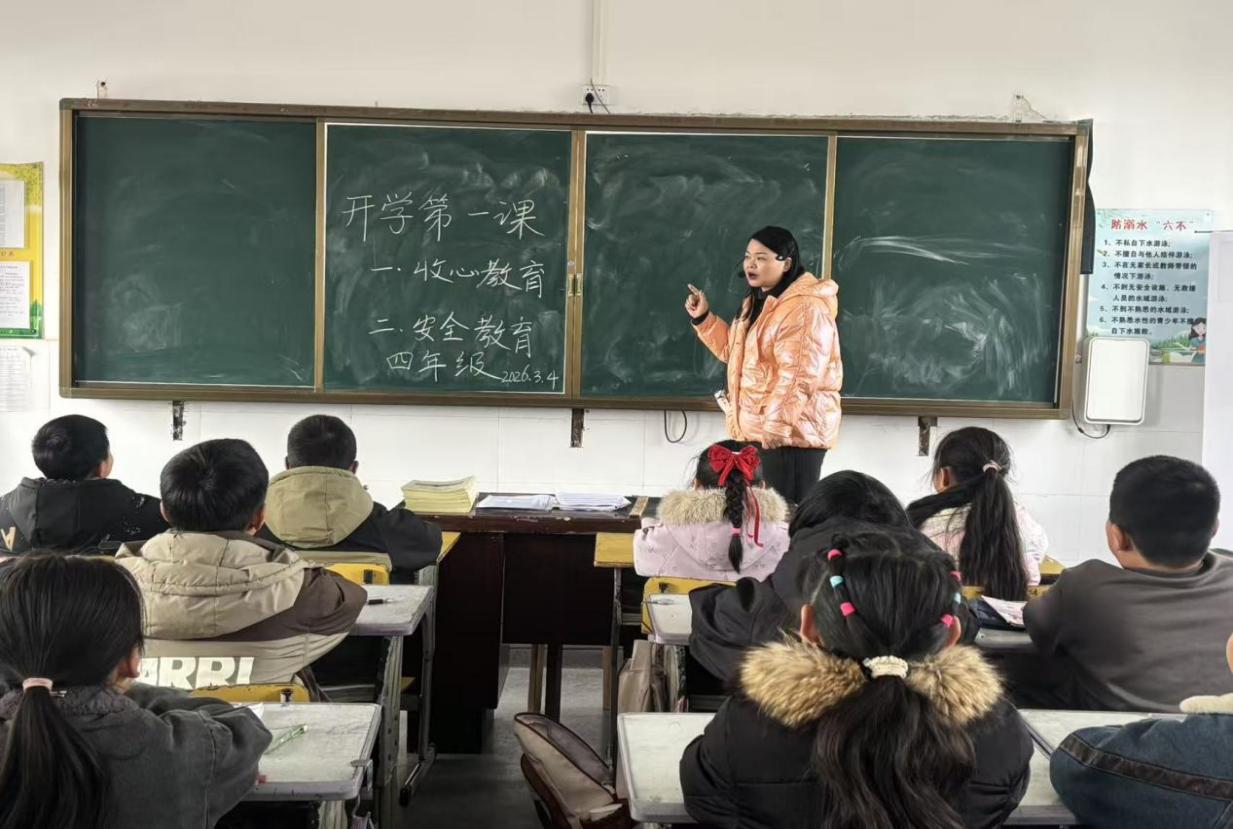 17eb4b46f2d035a431b4db9d2fd93aae