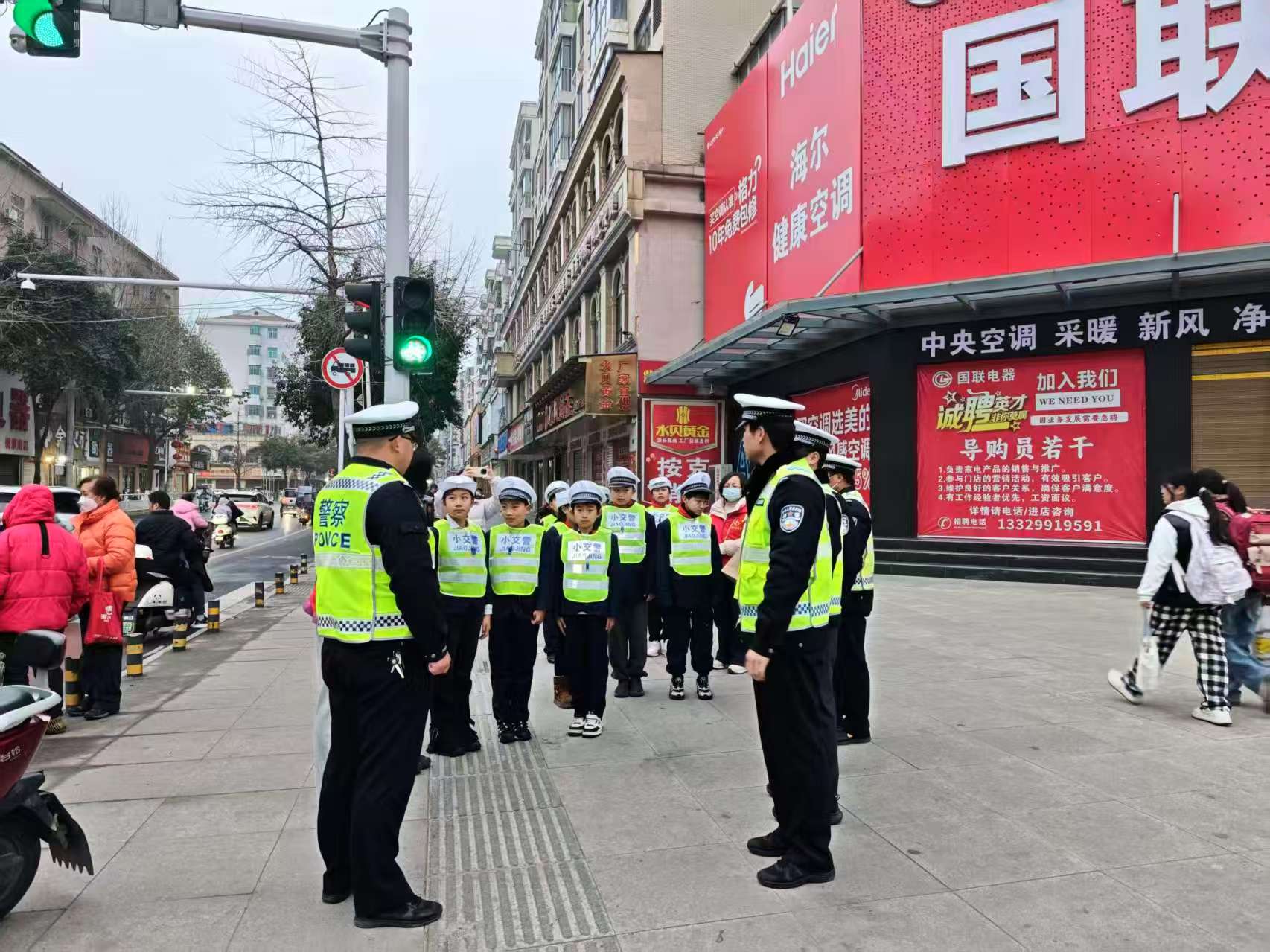 4296617ecc1b28a952193d9a71853cf2