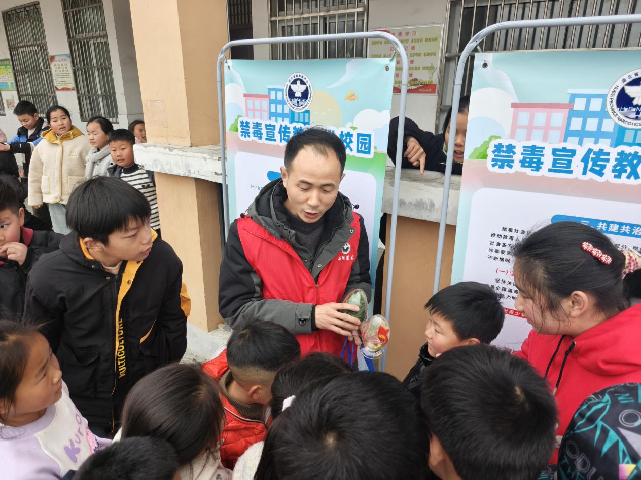 444819244198af6900efb8cd897133e6