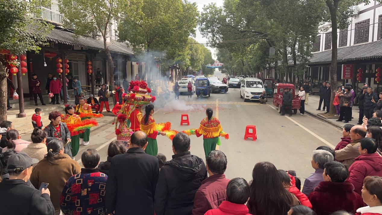 8e390f5d9c9ff963068dacefdffe261