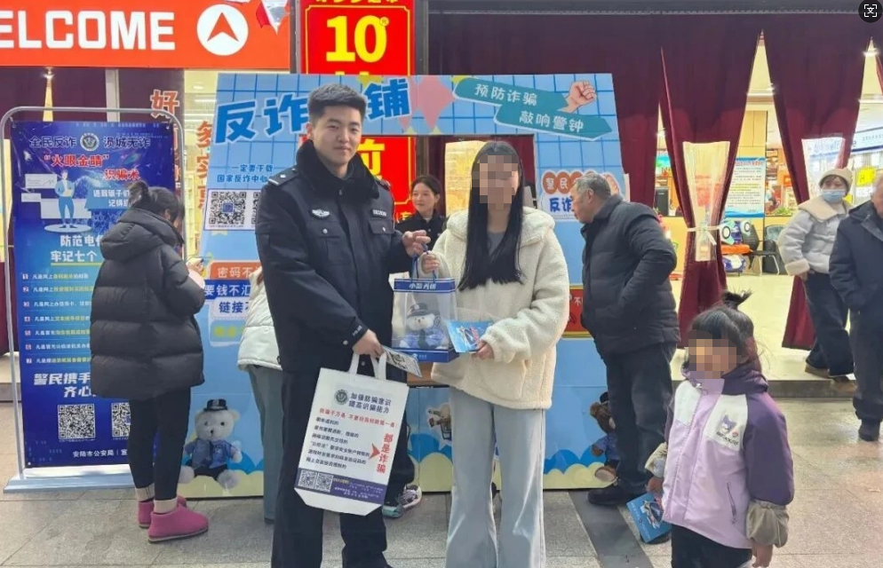 41c85b0c-4c0e-48f4-8e19-6460d6090a11