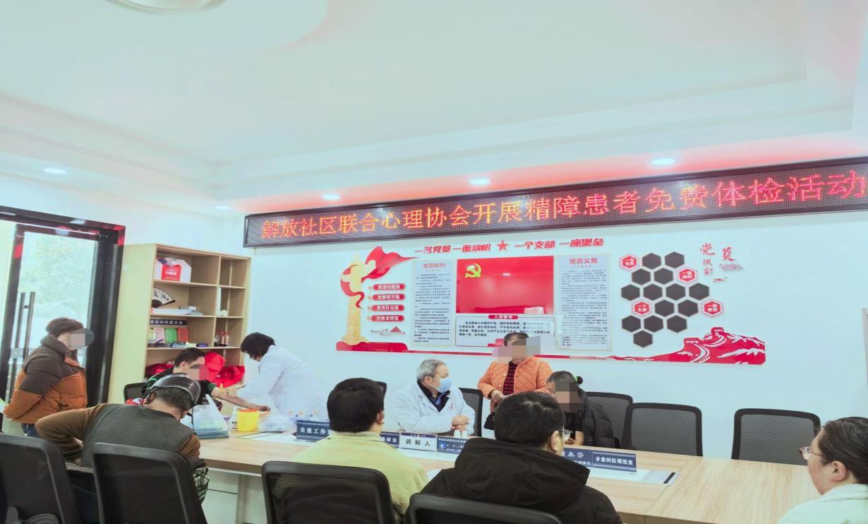 9f2e04de7a824734532b0796fc7bb660