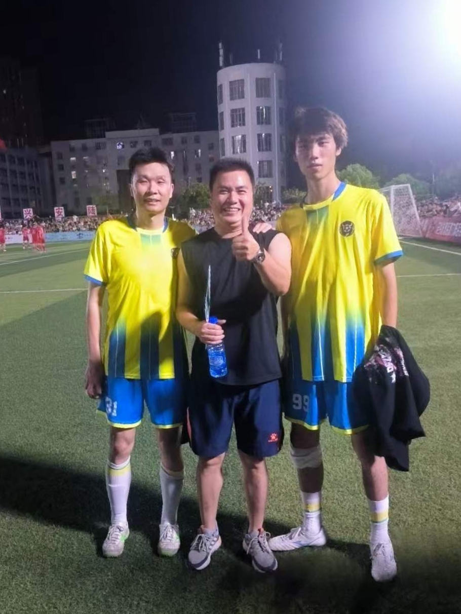 bfe3a73301eba542a62a1ede9ba3eb09